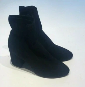 NWOB Madden Girl Rally Black Ankle Heel Booties Women's 8.5 - Picture 1 of 6