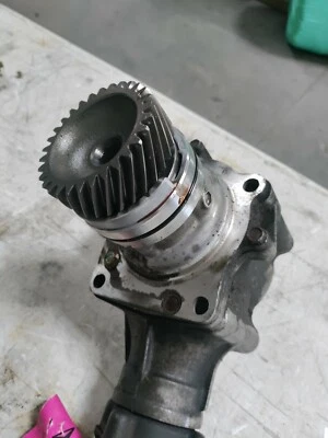 2002 Honda CR-V transfer Case - Image 1 of 4