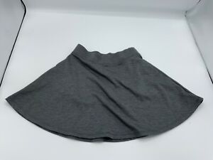 New ListingThe Children's Place Girls Size 5/6 Gray Uniform Stretch Skorts Pre-Owned