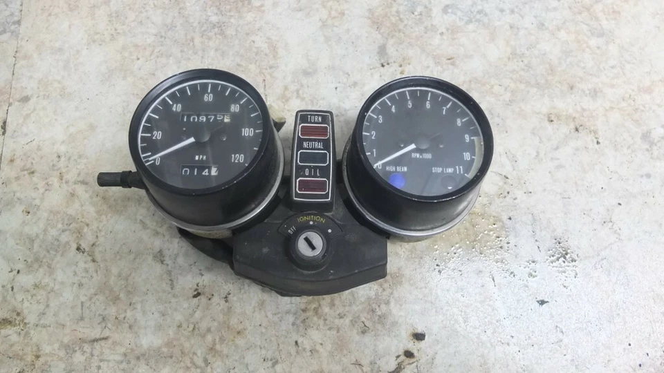 74 Kawasaki KZ400 KZ 400 K4 Velocímetro Velocímetro Velocímetro Medidor Tablero Foto 1 de 4
