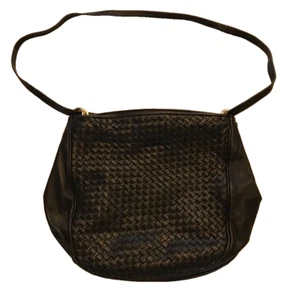De Mura Damen Schultertasche schwarz Strukturleder Sling Handytasche geflochten - Bild 1 von 11