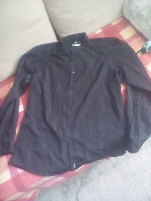 NICE BRANDED VEOUT ITALY MENS QUALITY BLACK LONG SLEEVED SHIRT,SIZE 5,VGC - Image 1 of 4