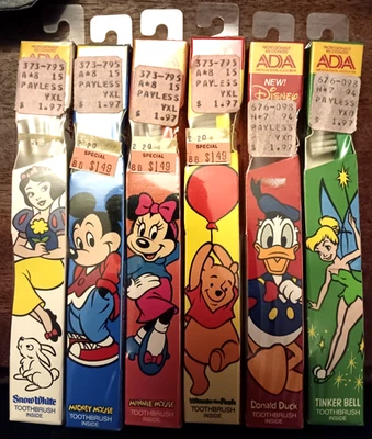 Juego completo de cepillo de dientes raro de colección de personajes de Disney 1979 Mickey, Minnie, Pooh, Donald Foto 1 de 4
