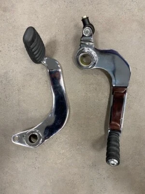 Palanca de cambios y pedal de freno Triumph America & Speedmaster # T2081009 y T2025509 Foto 1 de 4