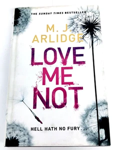 Love Me Not: DI Helen Grace 7 by M. J. Arlidge C Format Large Hardcover 2017 - Picture 1 of 7
