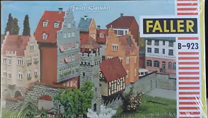 Faller Klassiker 109923 B-923 - 60er Jahre Bausatz Stadtmauer, H0 neu & OVP - Bild 1 von 4