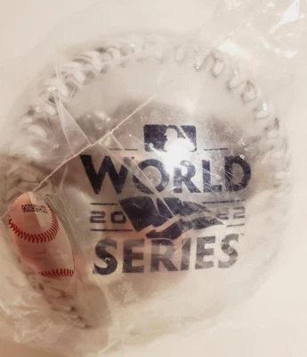 FILADELFIA PHILLIES LIGA NACIONAL CAMPEONES SERIE MUNDIAL 2022 BÉISBOL PLATEADO Foto 1 de 3