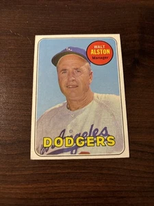 1969 Topps #24 Walt Alston Baseballkarte - EX+ - leichte Gebrauchsspuren an den Ecken - Bild 1 von 5