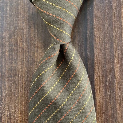 Corbata ICEBERG Usada Chatarra Para Hombre Unisex TODA SEDA 100 Multicolor Preciosa 17 Foto 1 de 4