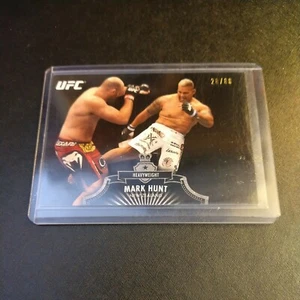 #28/88 Mark Hunt Black Onyx Rookie Card RC 2012 Topps UFC Bloodlines mma - Picture 1 of 5