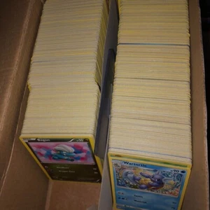 40 pokemon card lot with promo coin no dupes/energies/supports - Picture 1 of 1