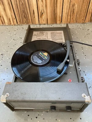 Reproductor de discos The Voice of Music modelo 270 AV probado funcionando Foto 1 de 4