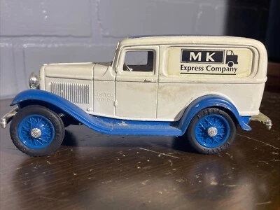 Vintage Diecast Replica Ford 1932 Panel Delivery M.K. Express Company Bank 1:25 - Image 1 of 4