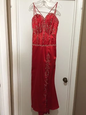 Красное выпускное платье размер 9/10 Mori Lee от Madeline Gardner (возвраты принимаются) - Изображение 1 из 4