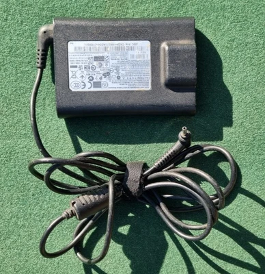 Genuine Samsung PA-1400-24 19V, 2.1A Laptor Power Charger NP900X3C NP900X3A - image 1 of 3
