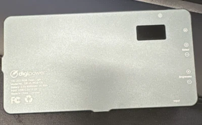 DIGIPOWER MULTI MODO RGB 135 LED BARRA DE LUZ Carregador tela LCD para câmera (LEIA) - Imagem 1 de 3