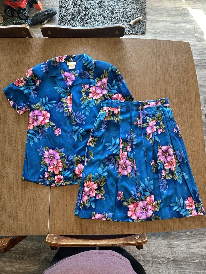 Vintage Jaclyn Smith 2-Piece Outfit Skirt M & Short Sleeve Top S Matching Set - Image 1 of 4