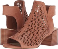 vince camuto sternat shooties