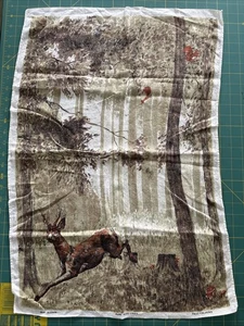 Vintage altes bleichendes reines irisches Leinen Geschirrtuch springender Hirsch Wald Szene MCM Irland - Bild 1 von 7
