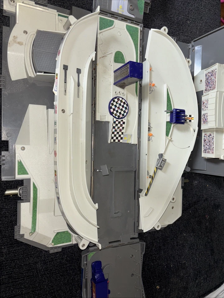 1999 Micro Machines Folding Semi Truck Track NASCAR #24 Jeff Gordon Hendrick - Image 1 of 4