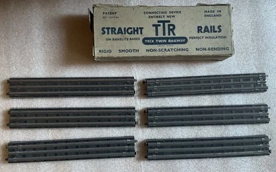 6 Bakelite Plastic TTR Trix Twin Railway Track Straight Rails 420/1 Boxed - Image 1 of 4
