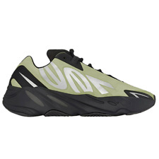 Yeezy Boost 700 MNVN Resin