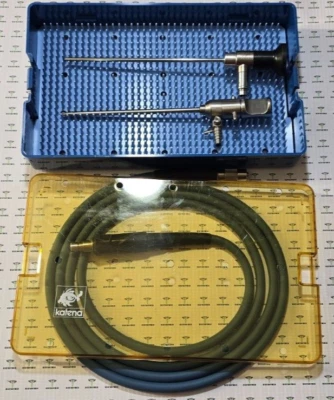 Artroscopio Dyonics 4 mm x 30* grados con cánula y cable de fibra óptica Foto 1 de 4