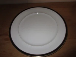 Mikasa Black Tie L6206 Round Chop Serving Platter 12 1/8" - Picture 1 of 4