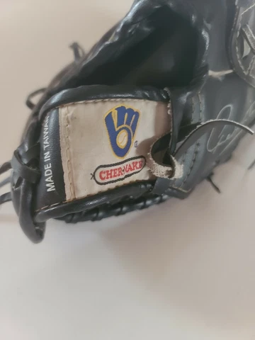 Black Milwaukee Brewers Souvenir Baseball or Softball Glove excellent used Cover