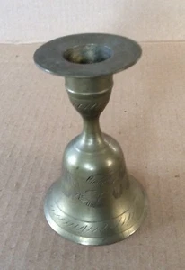 Vintage geätzte Messing Glocke Kerzenhalter 3 3/4” Höhe x 2 1/2” Durchmesser - Bild 1 von 6