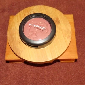 Mac Fab Frost Shimmery Blush From Barbie Loves Mac Collection Super RARE DISC! - Picture 1 of 2