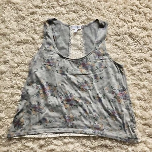 dELiA*s Women's Gray Floral Tank Top Embroidered Back Size M - 5 - Afbeelding 1 van 5