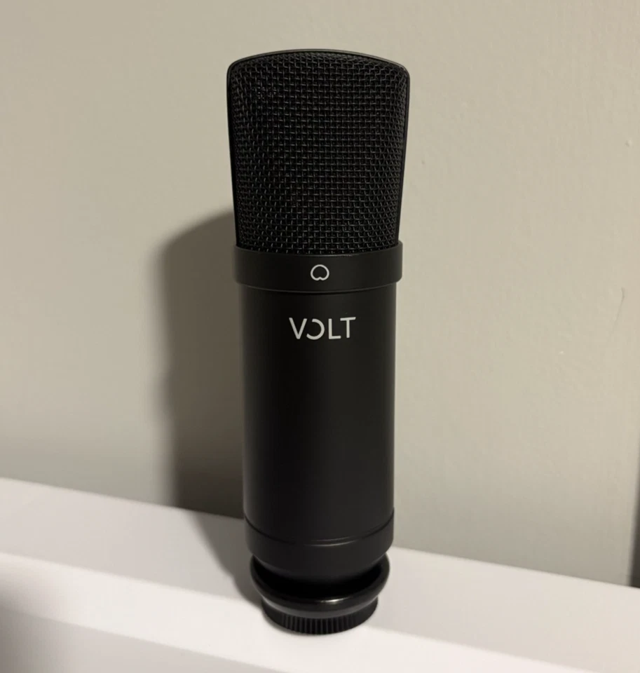 Universal Audio Volt Large Diaphragm Condenser Microphone Cardioid 30Hz-20KHz - Image 1 of 4
