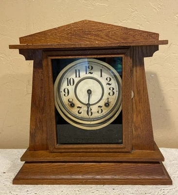 Antique Vintage Ingraham Wind Up Mantle Clock W/Oak Case - Image 1 of 4