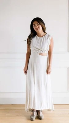 Vestido midi By Together beige recortado talla pequeña con cremallera forrado sin mangas boutique Foto 1 de 4