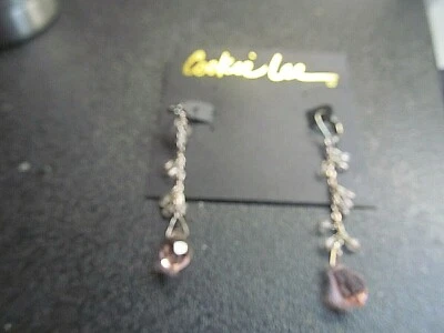* PENDIENTES COLGANTES COOKIE LEE ROSA ESTRÁS TONO PLATEADO  Foto 1 de 2