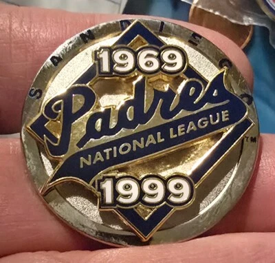 San Diego Padres National League 1968-1999 1999 Gold 3-D Lapel  Pin - Image 1 of 3
