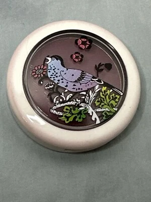 Rubor satinado Mac Dirty Ciruela Polvo Give Me Liberty Of London descontinuado Foto 1 de 4