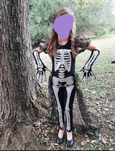 Skeleton fun fashion, Halloween OOC,pageant wear little girl 8/9 - Picture 1 of 7