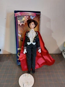 Maschera smoking Sailor Moon Doll 11,5" Irwin Bonus Luna portachiavi con scatola - Foto 1 di 10