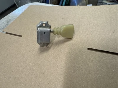 Vintage 1960's Gibson Kluson Deluxe Tuner Double Line Ring ES-335 Es-175 2 ring - Image 1 of 2