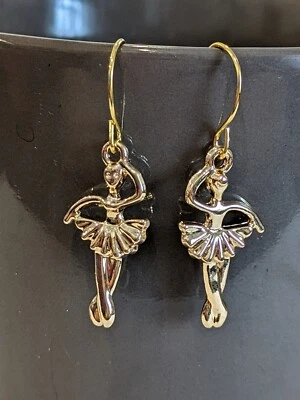 Bailarina Bailarina Tono Dorado Pendientes en Ganchos Franceses Bailarina Regalo NUEVO Foto 1 de 4