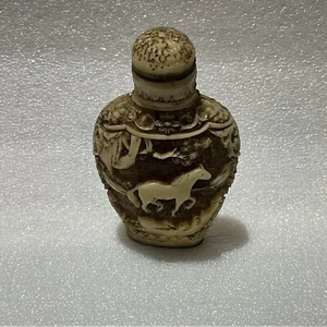 Antique Chinese Carved White Cinnabar Lacquered Horse Snuff Bottle - Picture 1 of 8
