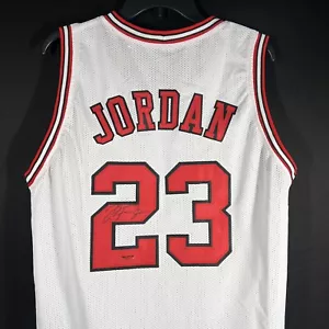 Camiseta Michael Jordan Chicago Bulls #23 firmada a mano autógrafo holograma y certificado de autenticidad - Imagen 1 de 7