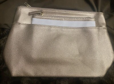 Juego de 2 bolsas/bolsas cosméticas Lancome doradas y blancas como en la foto Foto 1 de 4