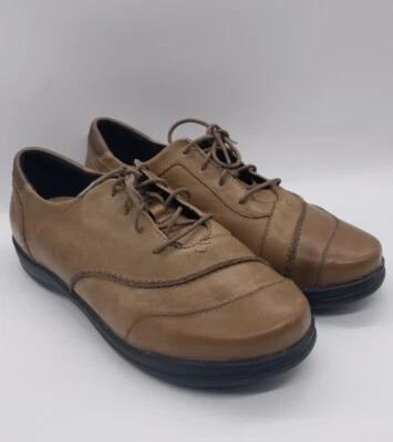 Женские туфли Apex Oxford шнурует вверх серо-коричневый кожаный повседневный комфорт A532W размер 9,5 XW - Изображение 1 из 4