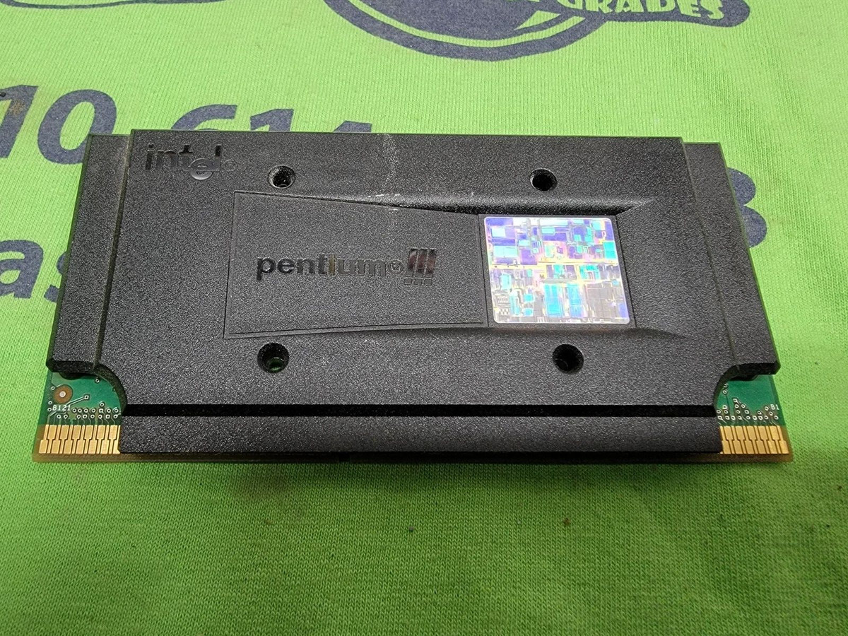 その他 Pentium III Processor 500MHz Pentium III Computer Processors 500 MHz Bus Speed for sale