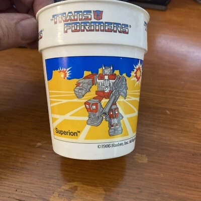 Taza de plástico Hasbro Transformers Ultra Superion 1986 vintage Foto 1 de 4