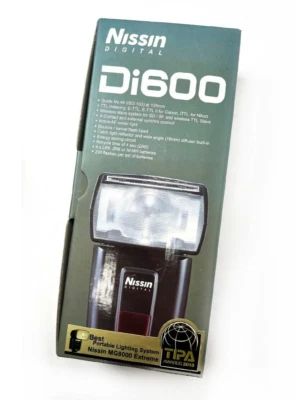 Nissin Di600 Flashgun for Canon - Image 1 of 4