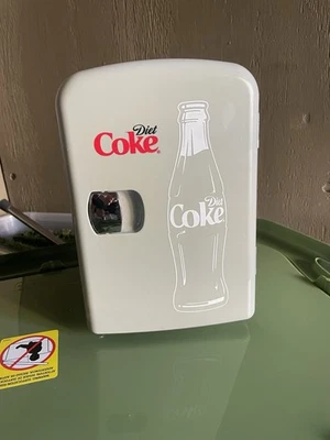 6 Can Coca-Cola Diet Coke 4L Cooler/ Warmer Gray Mini Fridge 110V AC Cord/Tested - Image 1 of 3